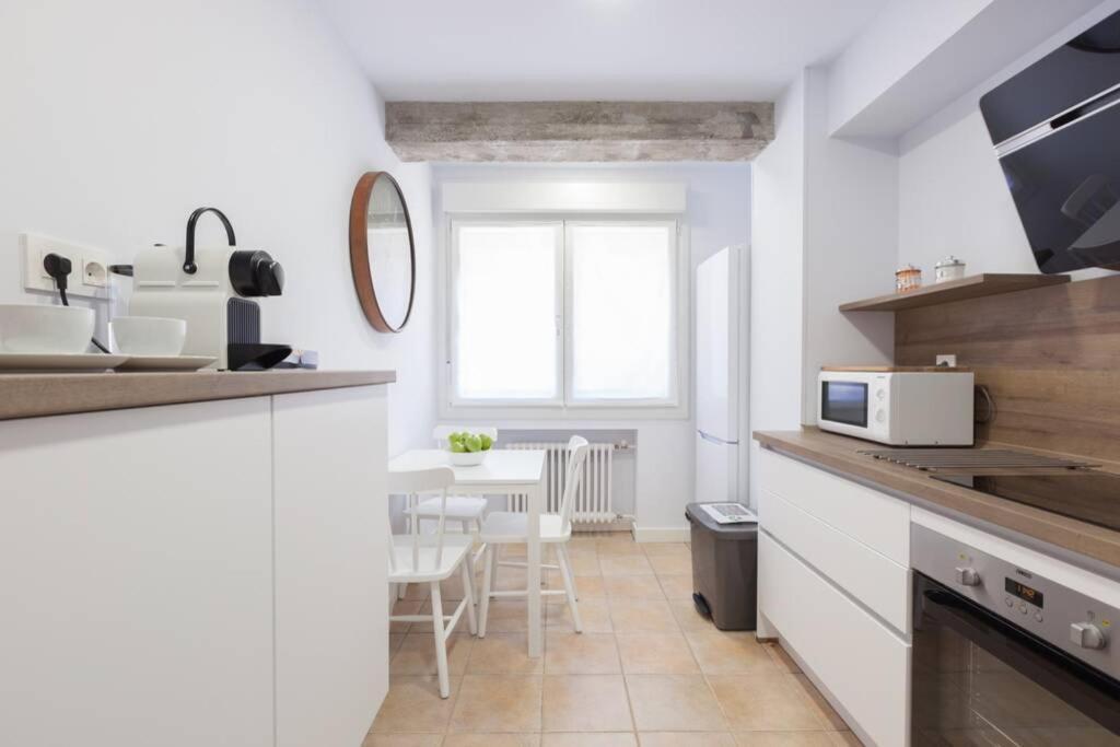 New Gorgeous Central Apartment - Beachfront - 3 Bd San Sebastián Eksteriør billede
