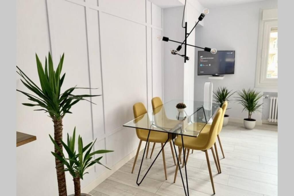 New Gorgeous Central Apartment - Beachfront - 3 Bd San Sebastián Eksteriør billede